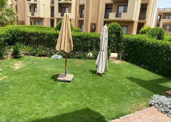 Apartment In Blue Bay Asian Marsailla Families Only Chalet Pool View قرية بلو باى اسيا مرسيليا العين السخنة
